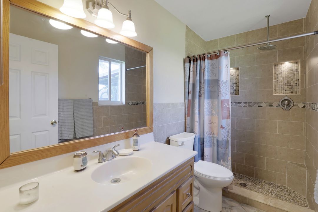 1213 SE 36th St, Cape Coral, FL 33904