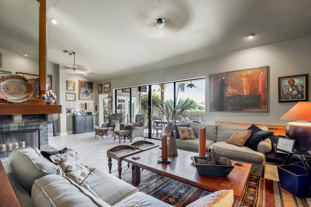 28419 Sombrero Dr, Bonita Springs, FL 34135