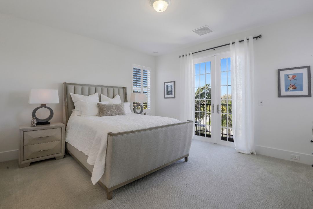 3202 Cullowee Ln, Naples, FL 34114