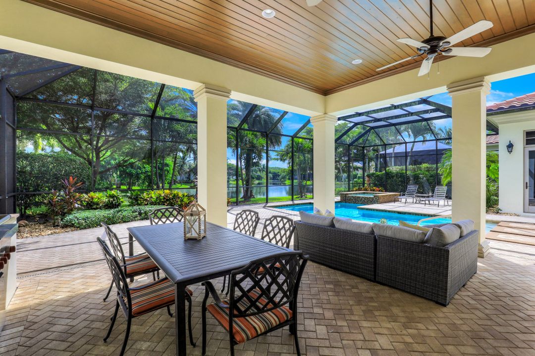 2228 Miramonte Ct, Naples, FL 34105