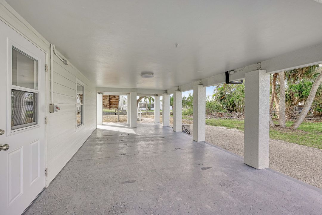 4733 Spring Creek Dr, Bonita Springs, FL 34134