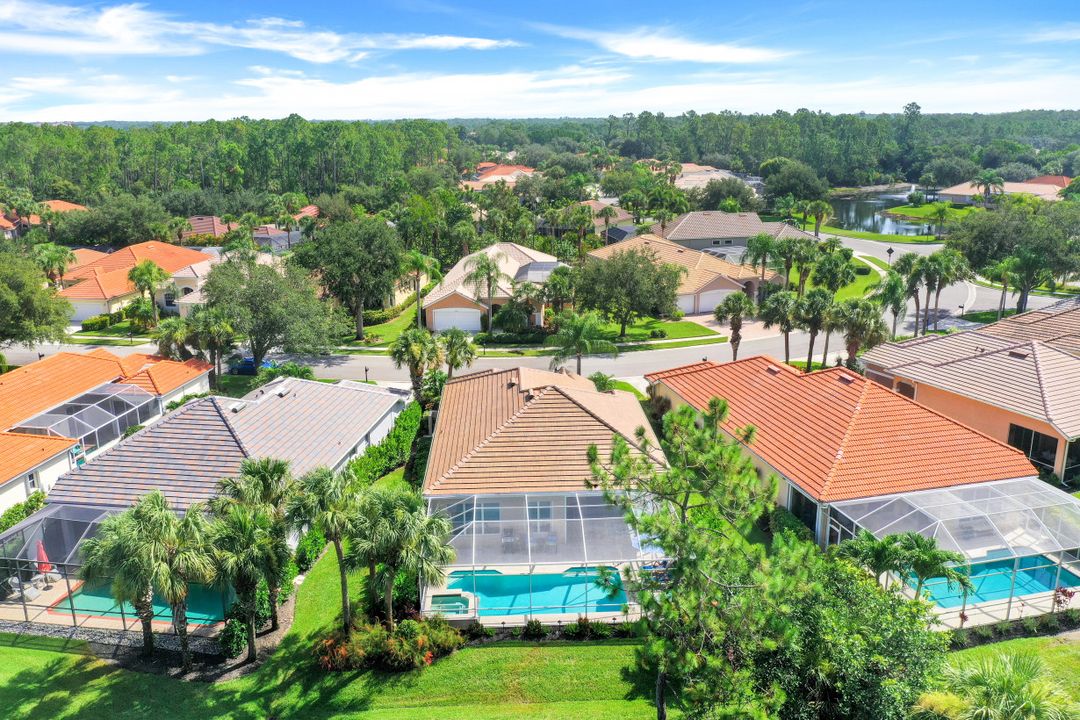 6117 Highwood Park Ln, Naples, FL 34110