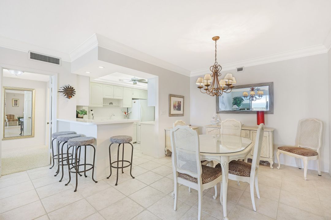 2885 Gulf Shore Blvd N  #803, Naples, FL 34103