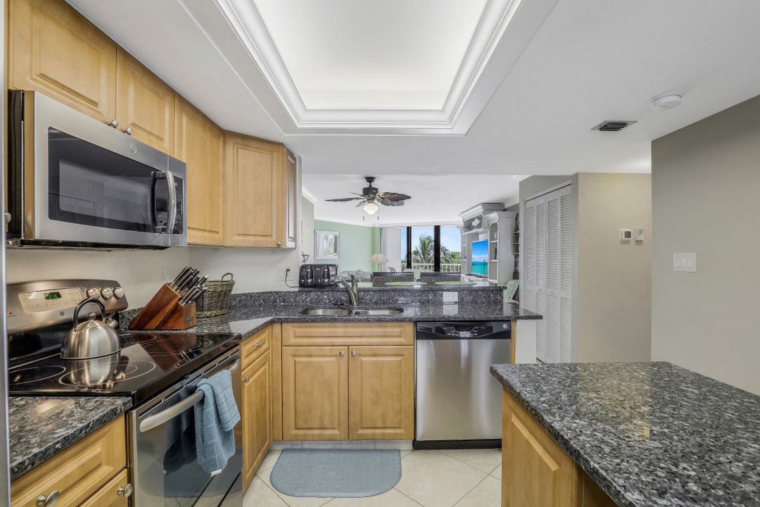 440 Seaview Ct #301, Marco Island, FL 34145