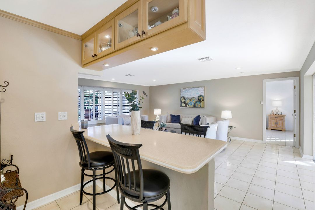 5230 Nautilus Dr, Cape Coral, FL 33904