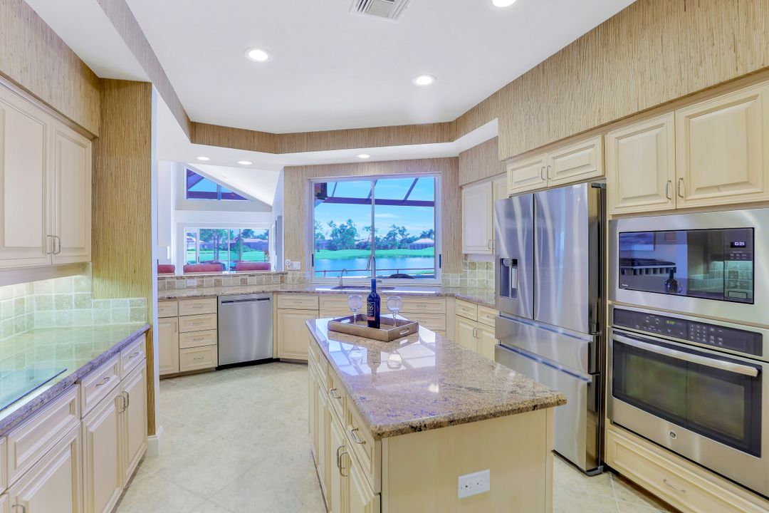 20419 Wildcat Run Dr, Estero, FL 33928