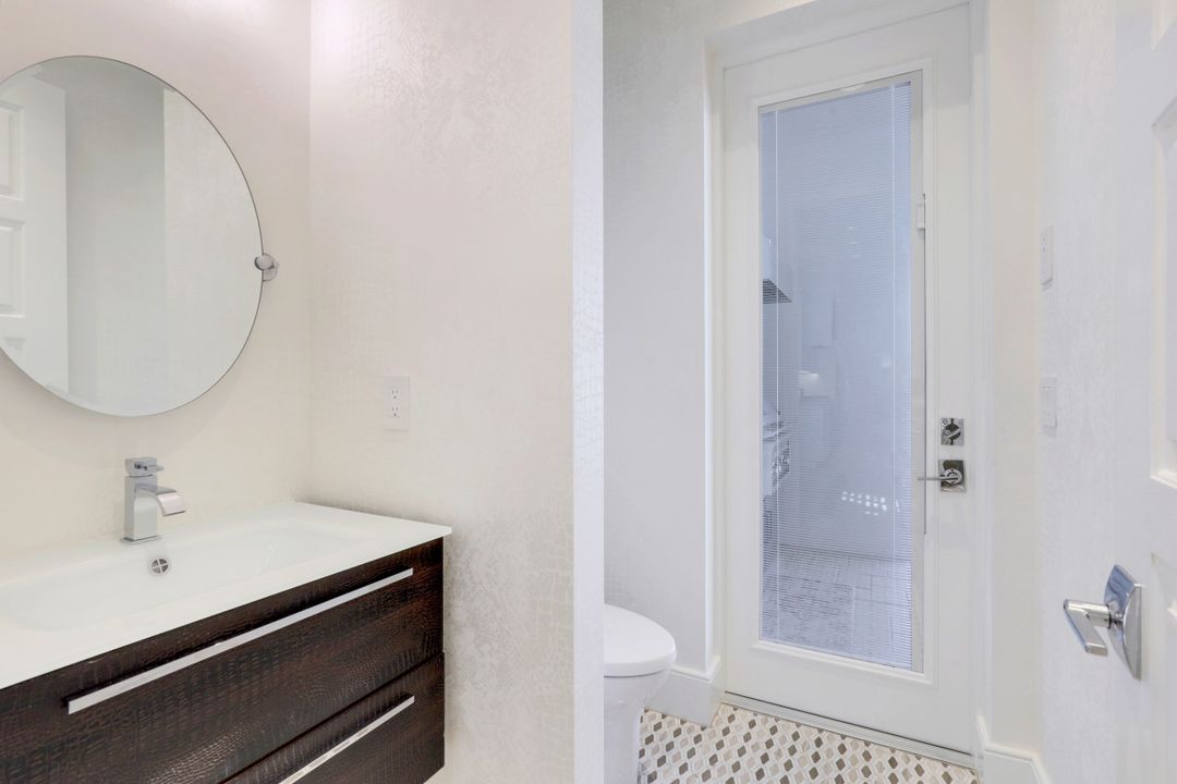 16361 Corsica Way, Naples, FL 34110