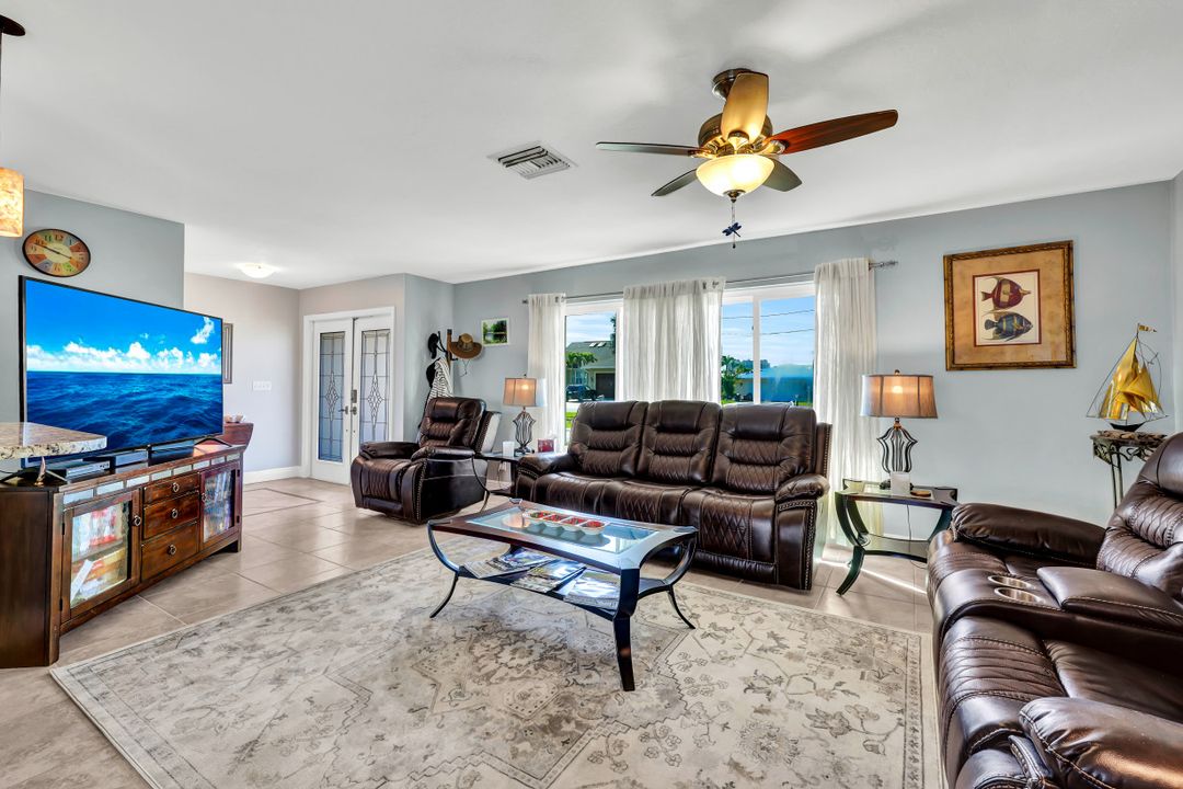 1229 SW 54th St, Cape Coral, FL 33914