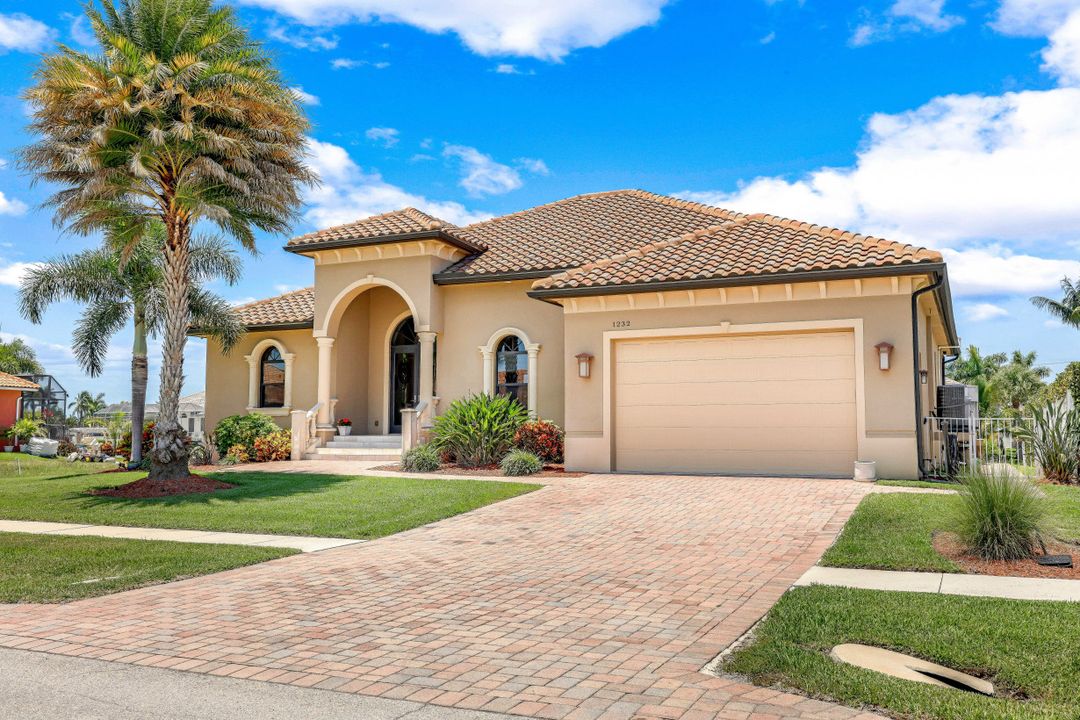 1232 Mistletoe Ct, Marco Island, FL 34145
