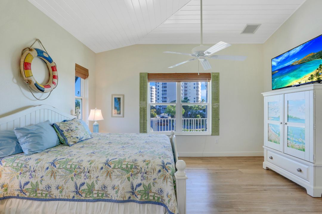 27892 Forester Dr, Bonita Springs, FL 34134