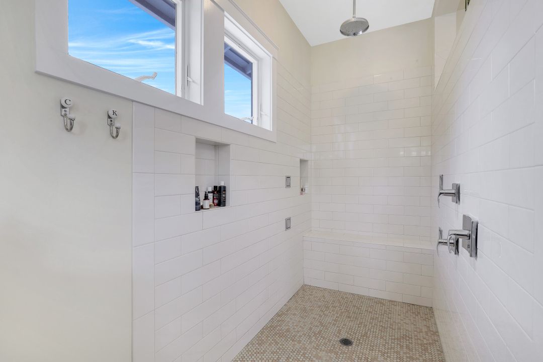 4559 E Riverside Dr, Fort Myers, FL 33905