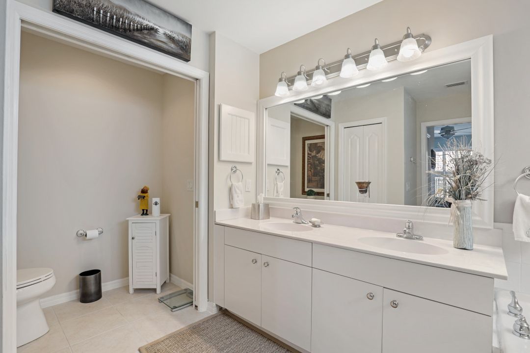 2810 Cypress Trace Cir #2111, Naples, FL 34119