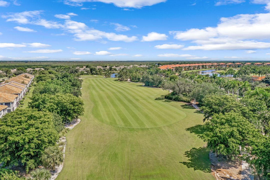 1006 Mainsail Dr #222, Naples, FL 34114