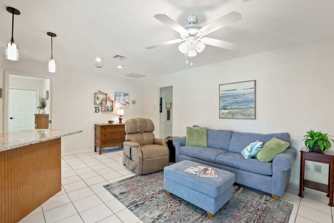 206 SE 45th St, Cape Coral, FL 33904