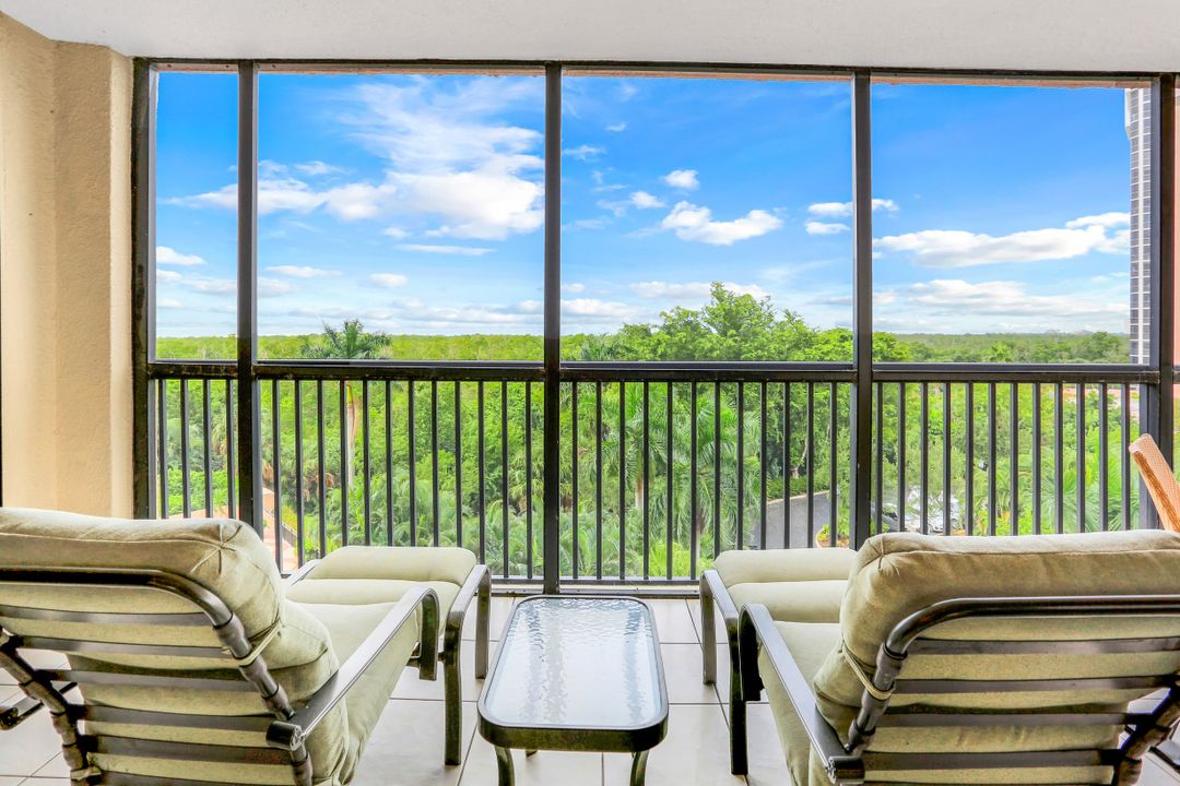 6075 Pelican Bay Blvd #506, Naples, FL 34108