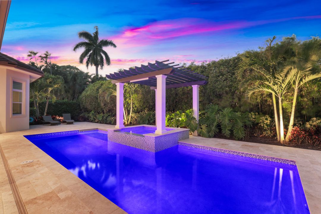 569 Neapolitan Way, Naples, FL 34103