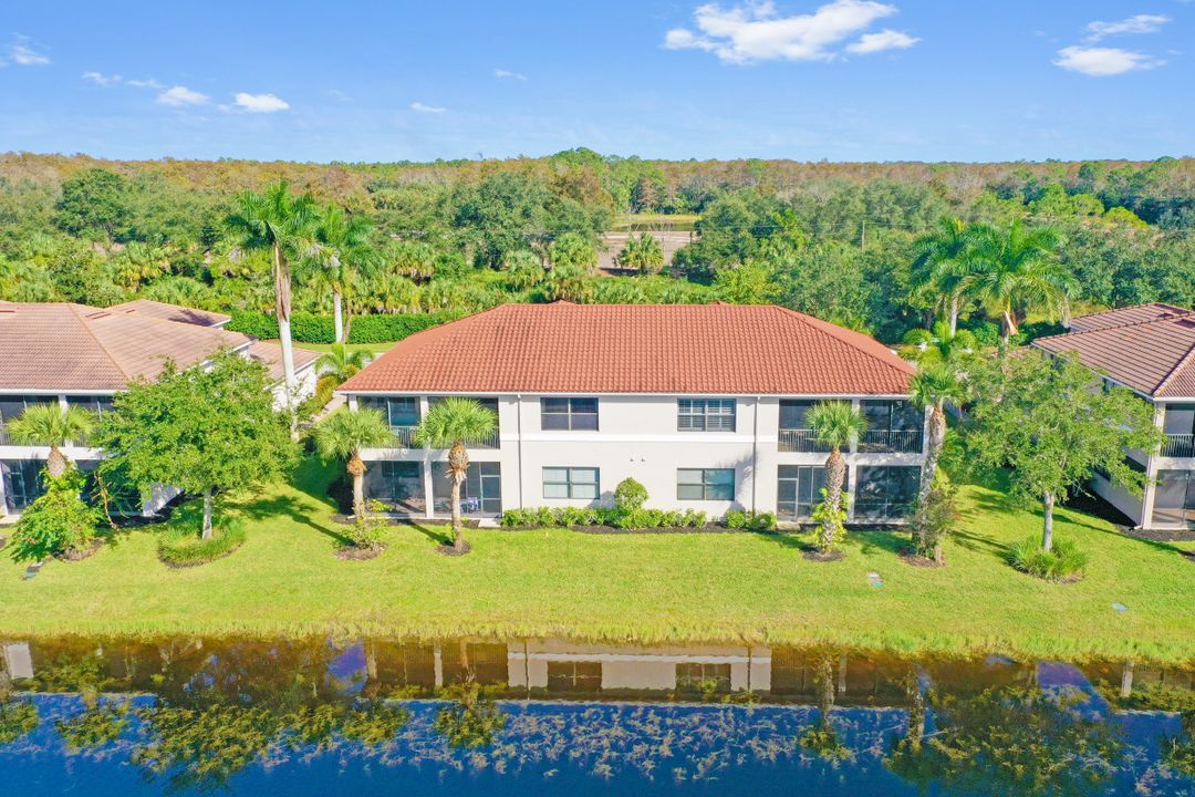 10498 Smoke House Bay Dr #201, Naples, FL 34120