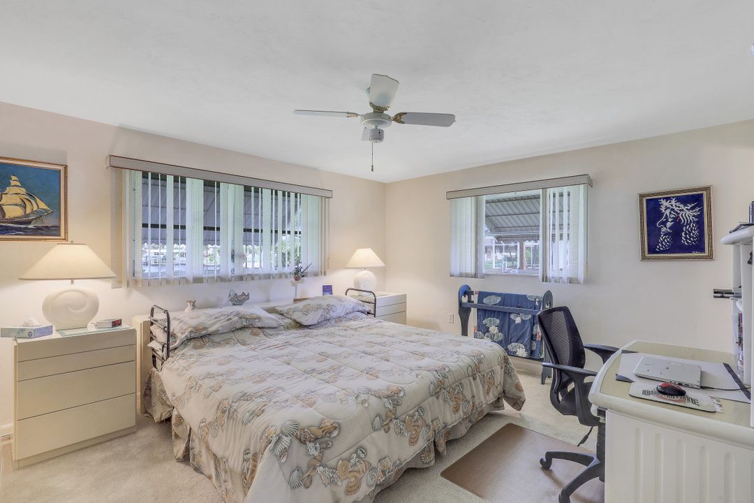 1923 SE 45th St, Cape Coral, FL 33904