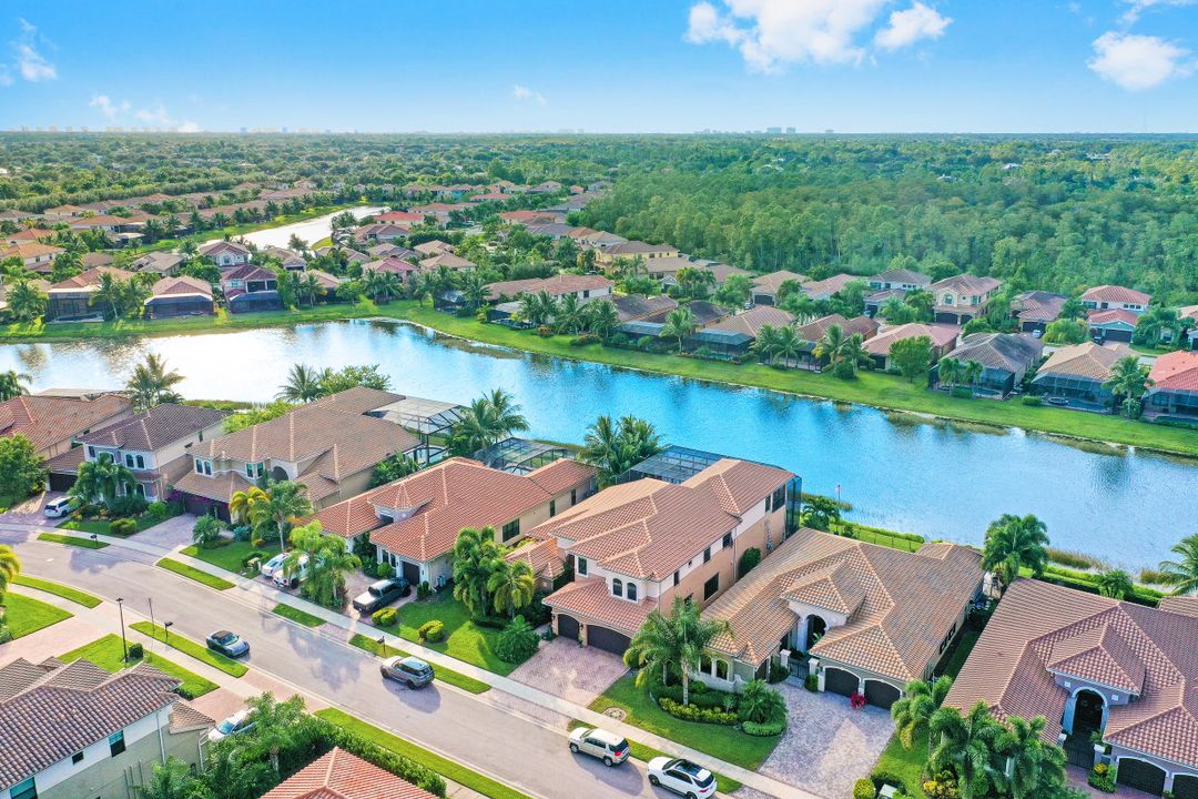 3416 Atlantic Cir, Naples, FL 34119