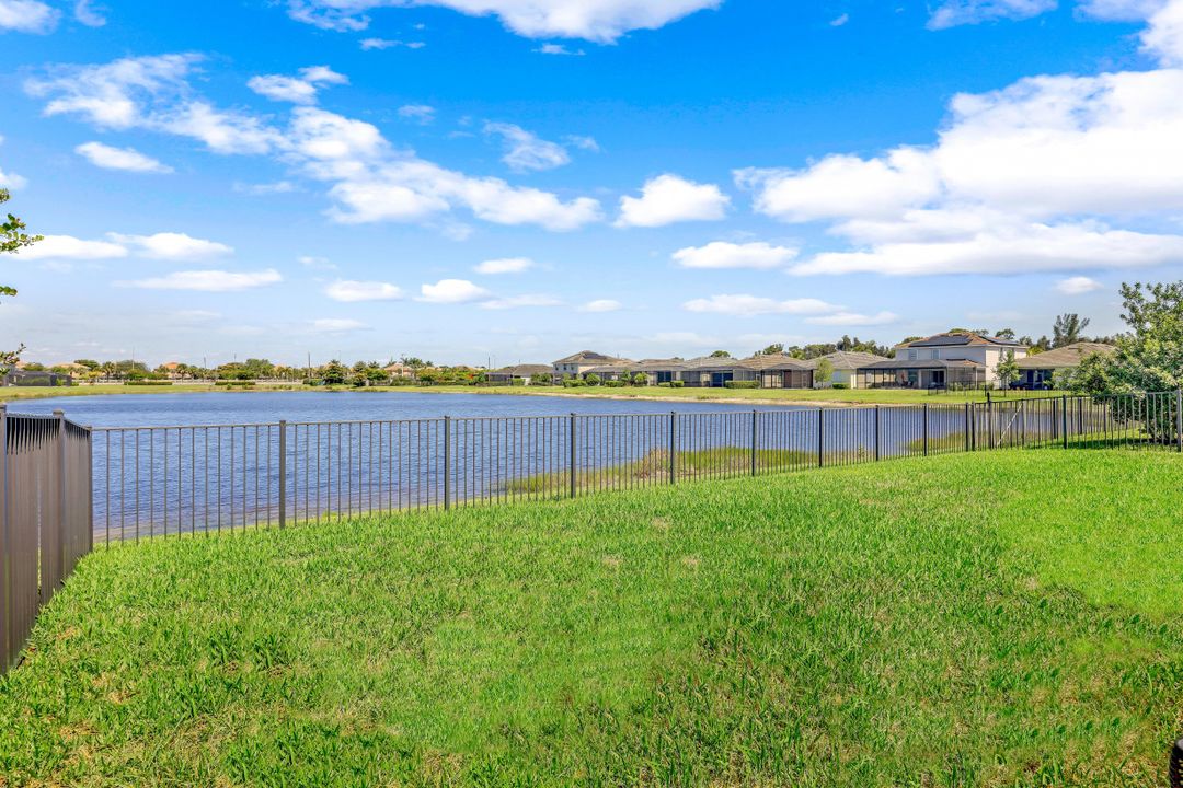 15551 Pascolo Ln, Fort Myers, FL 33908