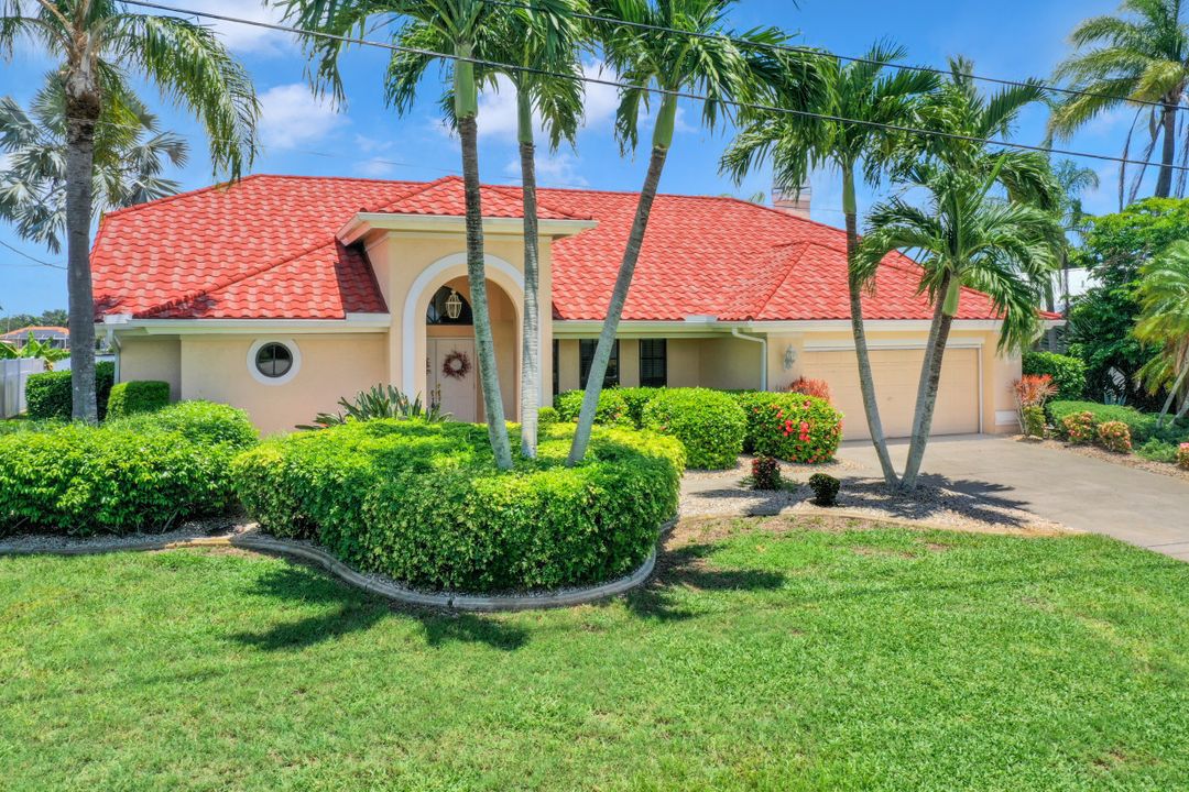 625 SW 49th Ln, Cape Coral, FL 33914