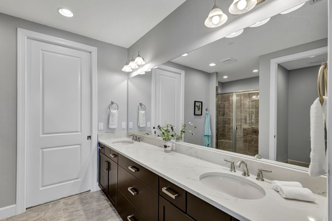 9658 Montelanico Loop #102, Naples, FL 34119