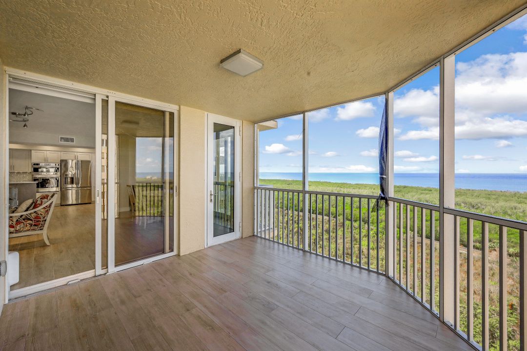 6585 Nicholas Blvd #1705, Naples, FL 34108