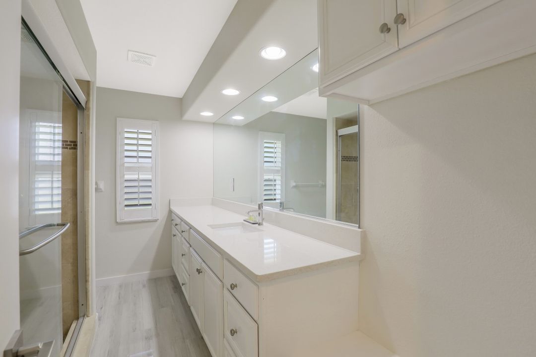 6572 E Town and River Rd, Fort Myers, FL 33919