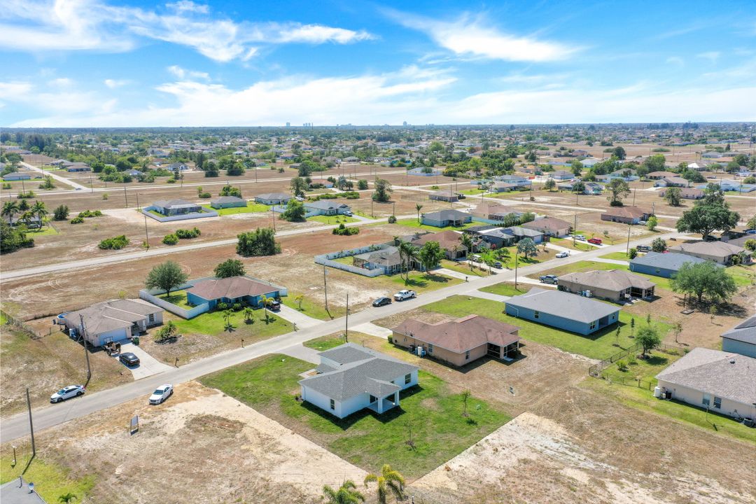 2604 NE 5th Ave, Cape Coral, FL 33909