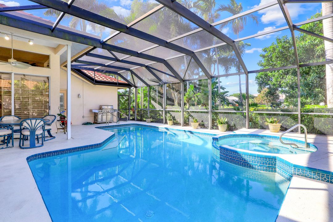 28384 Sombrero Dr, Bonita Springs, FL 34135