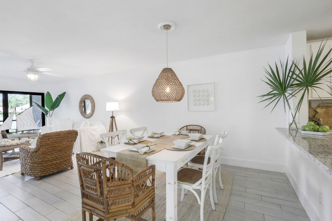 5716 Deauville Cir, Naples, FL 34112