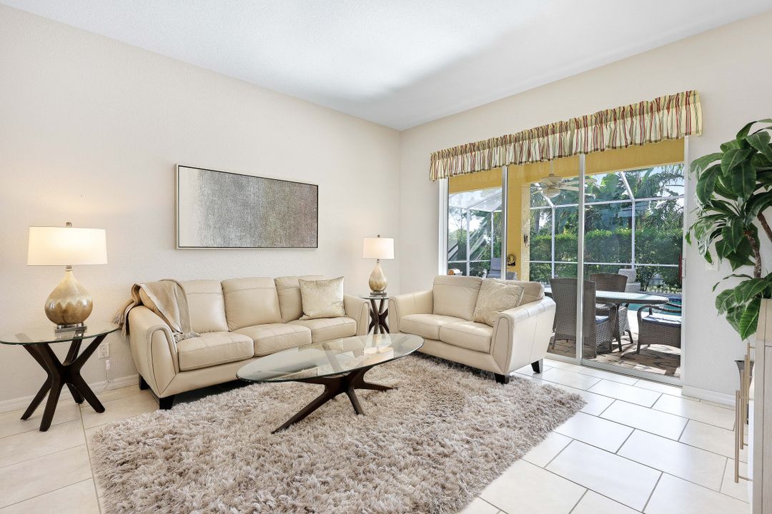 127 SE 15th Ave, Cape Coral, FL 33990