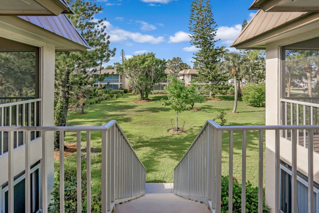 1549 Sandpiper St #92, Naples, FL 34102