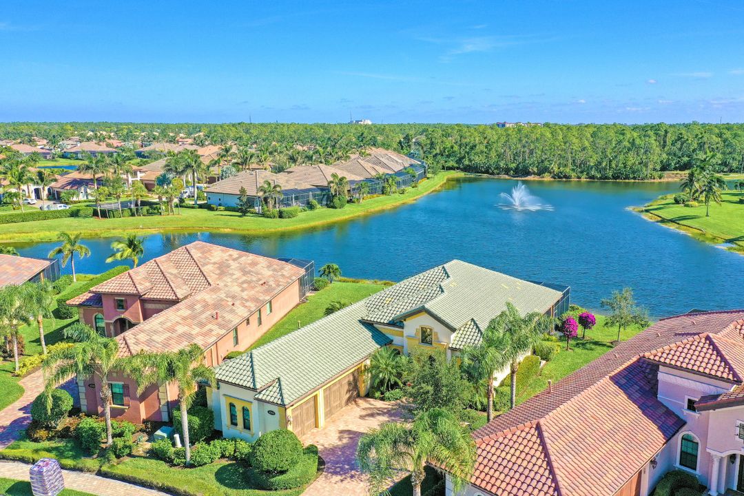 6344 Serano Way, Naples, FL 34113