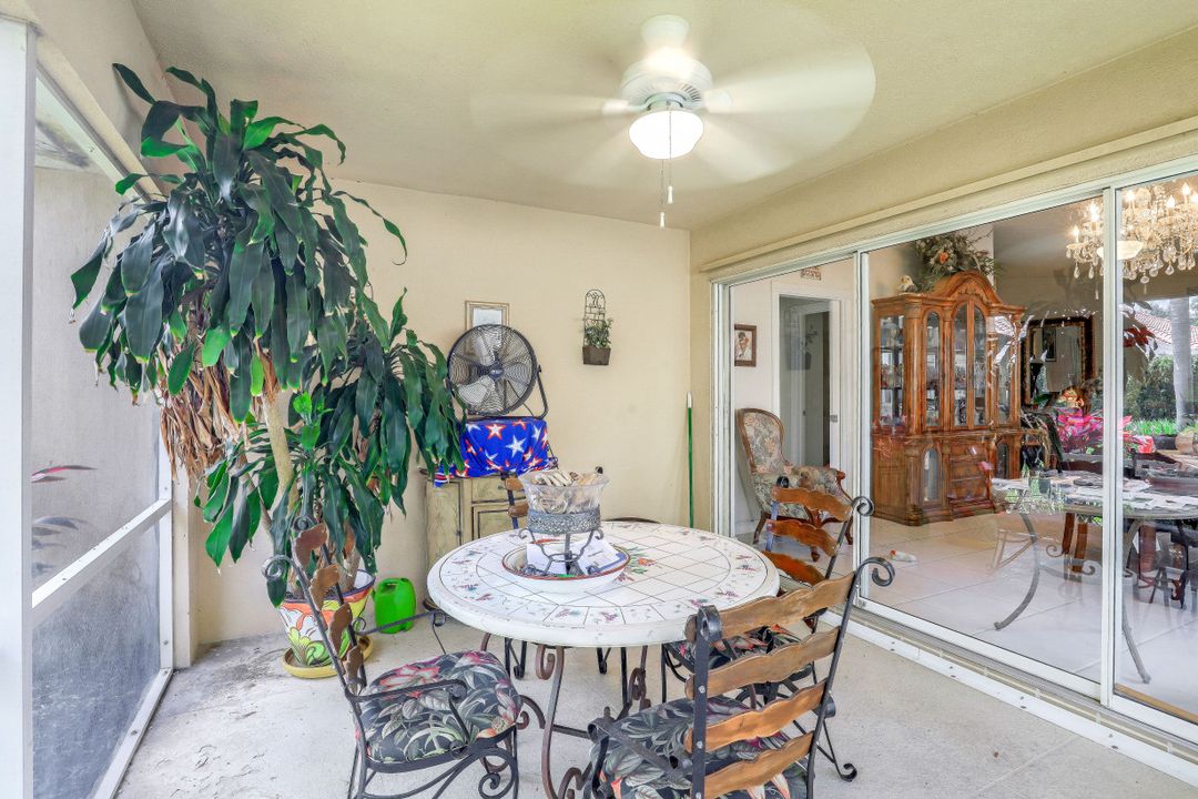 4280 Redonda Ln, Naples, FL 34119