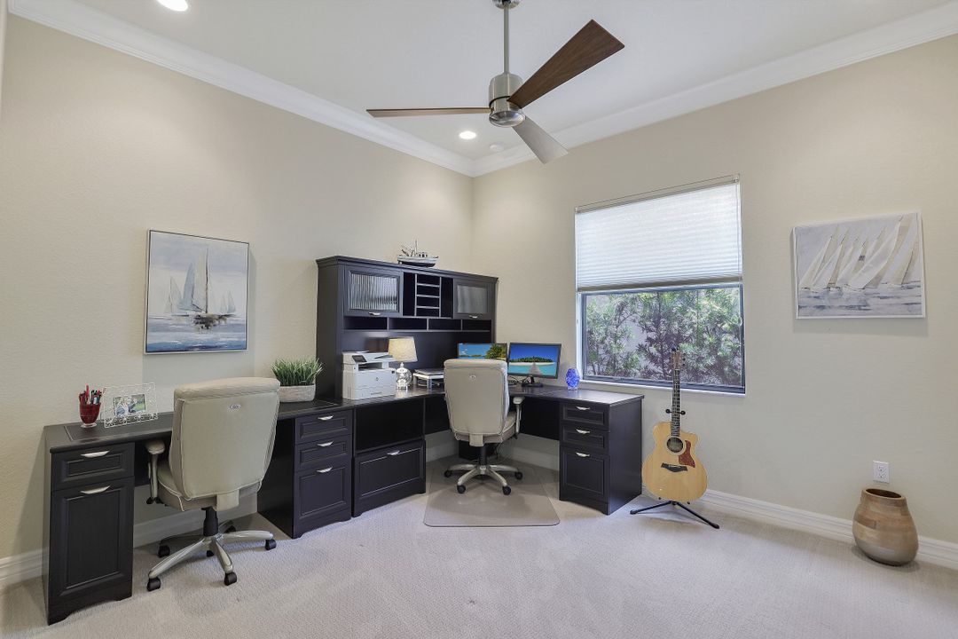 3263 Pacific Dr, Naples, FL 34119