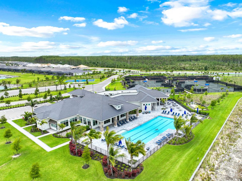 19264 Aqua Shore Dr, Fort Myers, FL 33913