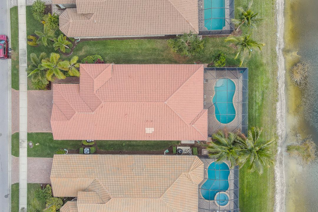 3462 Pacific Dr, Naples, FL 34119