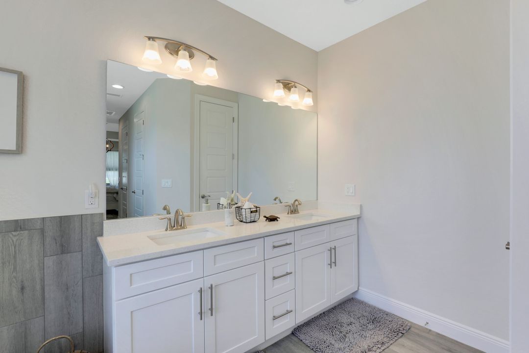 342 SW 28th Ave, Cape Coral, FL 33991