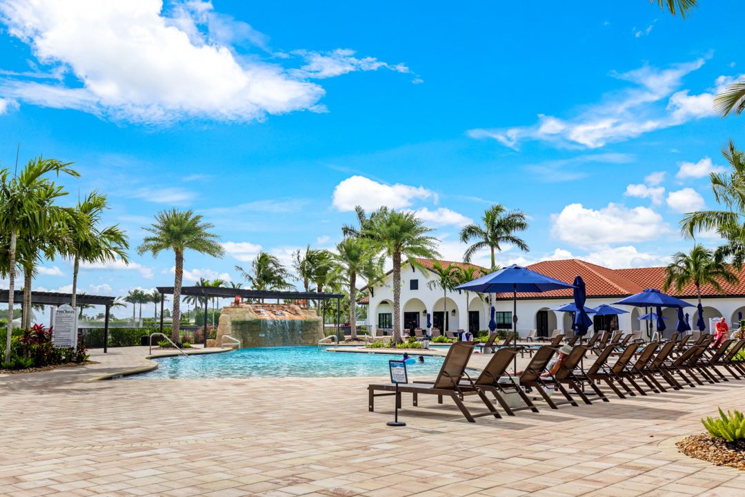 11937 Silver Cobblestone Way, Fort Myers, FL 33913