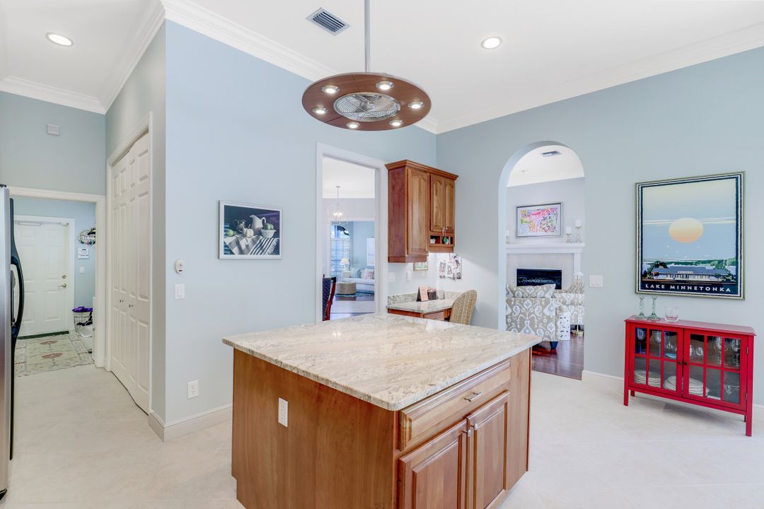 2229 Goshawk Ct, Naples, FL 34105