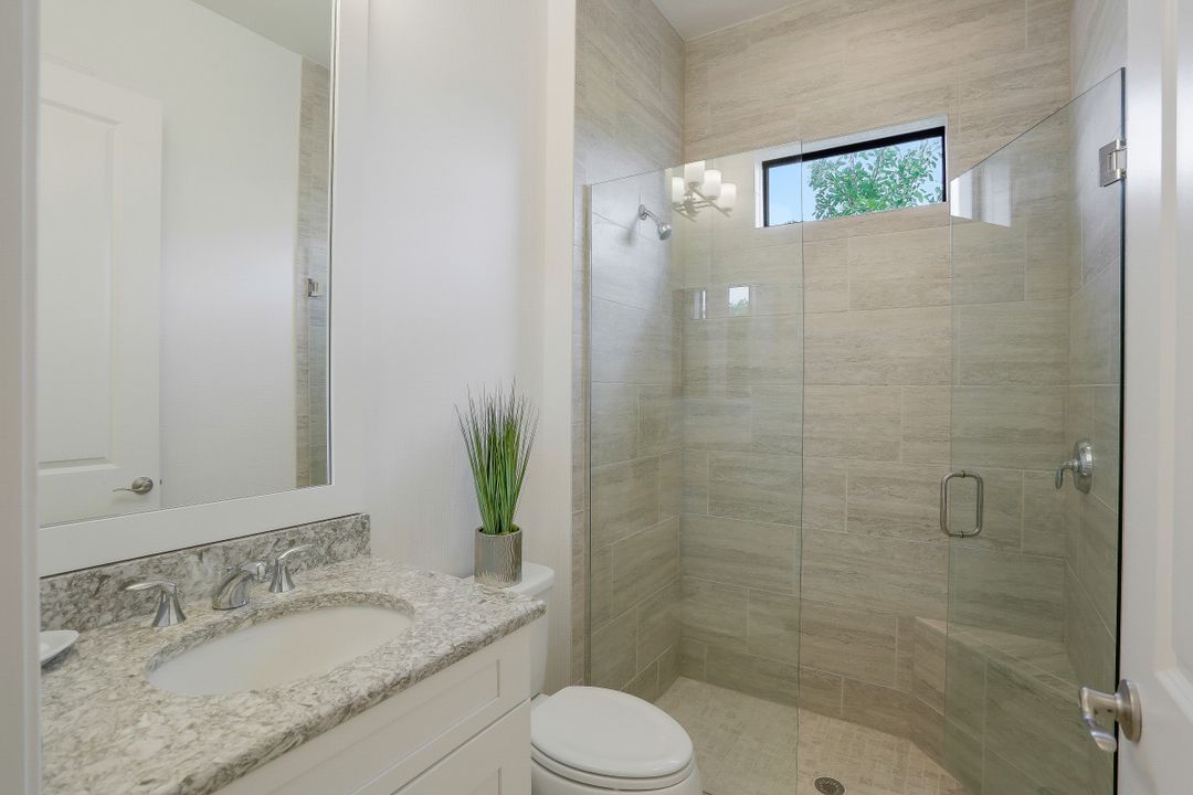 10030 Florence Cir, Naples, FL 34119