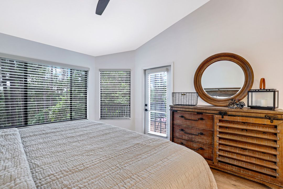 27100 Oakwood Lake Dr, Bonita Springs, FL 34134