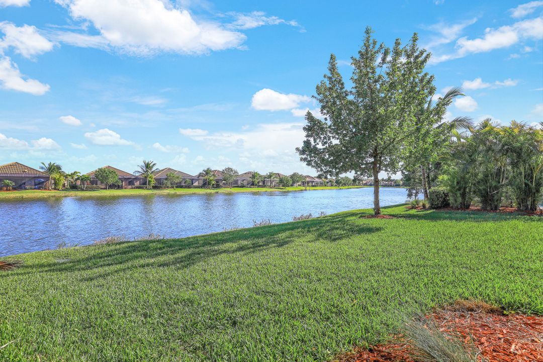 28083 Edenderry Ct, Bonita Springs, FL 34135