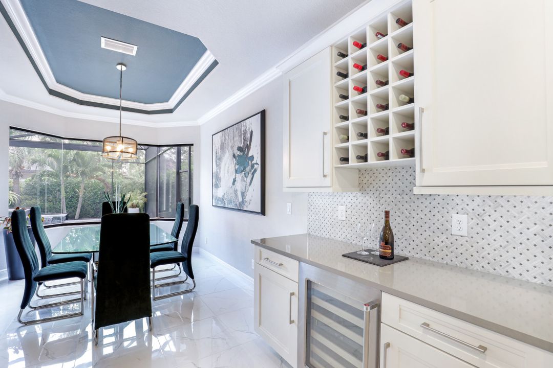 10086 Palazzo Dr, Naples, FL 34119