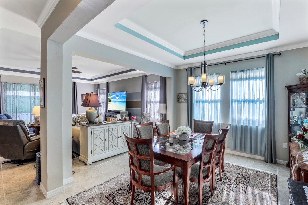 3188 Amadora Cir, Cape Coral, FL 33909