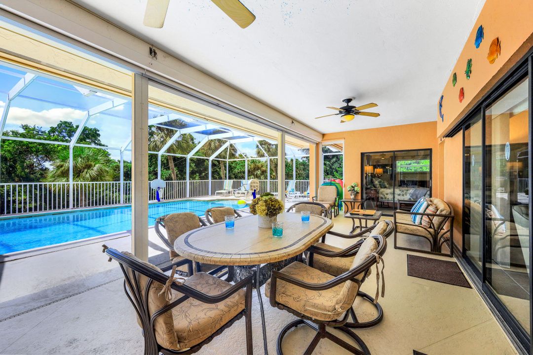 550 Inlet Dr, Marco Island, FL 34145