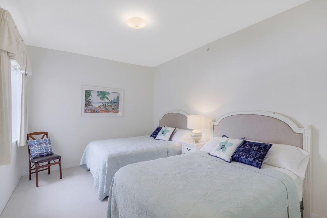 2140 Arielle Dr #407, Naples, FL 34109