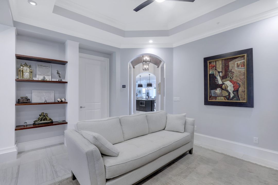 16380 Corsica Way #201, Naples, FL 34110