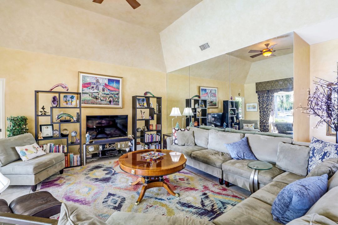 419 Nassau Ct, Marco Island, FL 34145